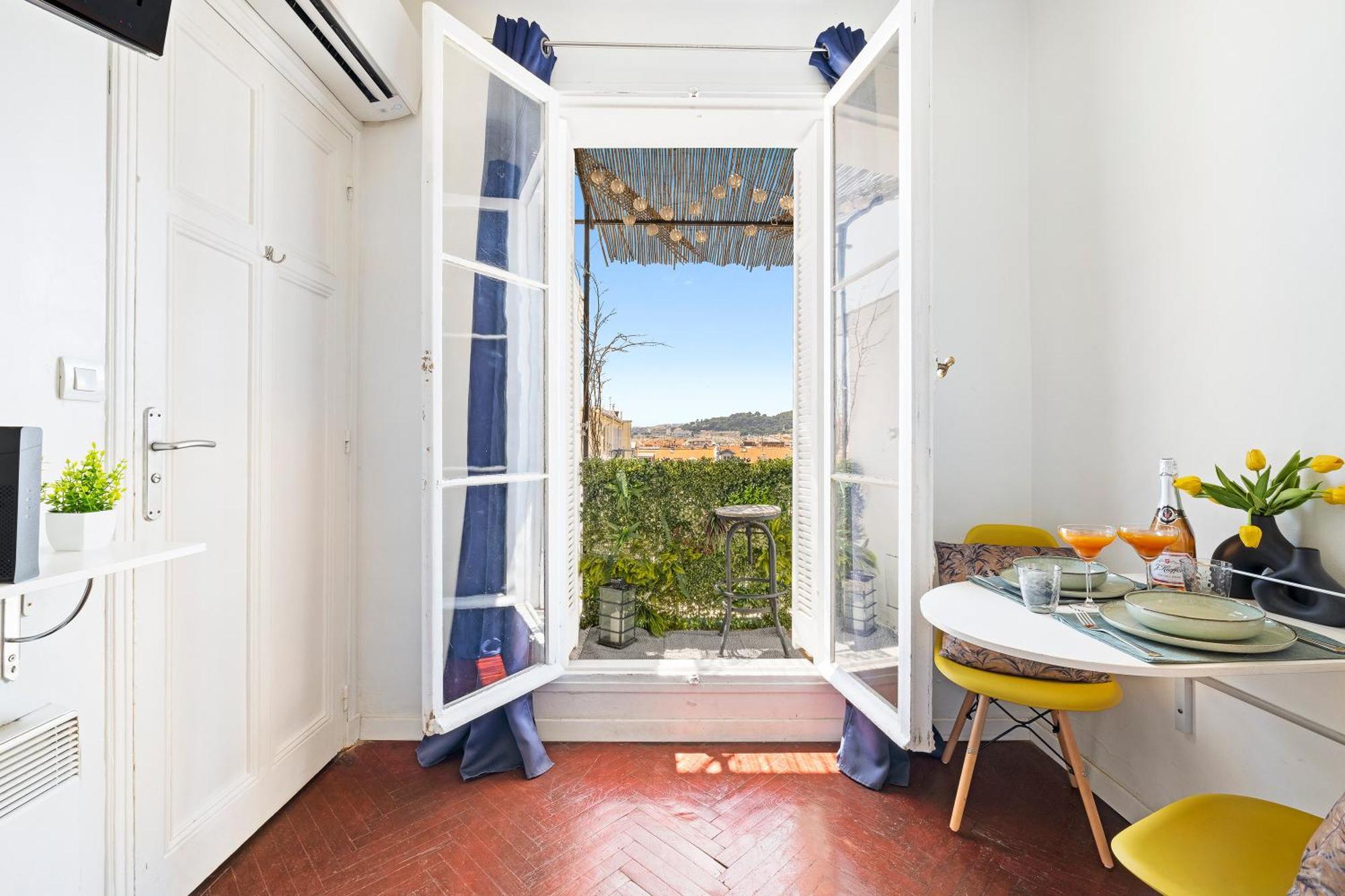 Apartment Center - Balcony Quiet - Air Conditioner - Kitchen - Wifi - Tram Nice